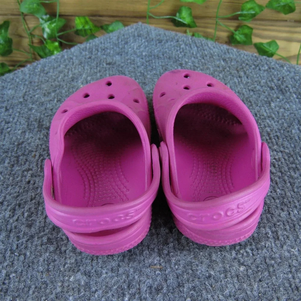 Crocs Girls‎ Clog  Sz T 6-7 Medium Pink Synthetic Slip On